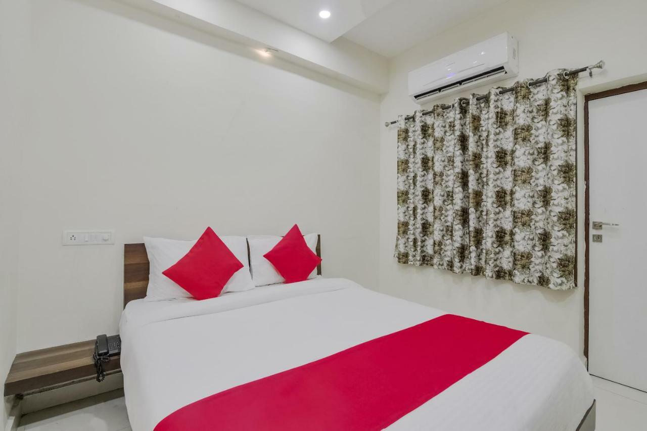 Hotel Neema Residency Anantapur Exteriér fotografie